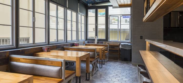 嘉义日出行旅图片