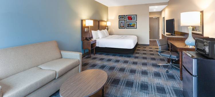 阿伯丁APG拉昆塔温德姆套房酒店(La Quinta Inn & Suites by Wyndham Aberdeen-Apg)图片