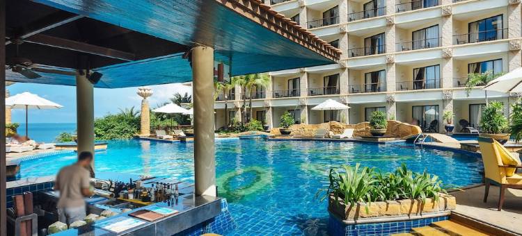 芭堤雅花园海景大酒店(Garden Cliff Resort & Spa Pattaya)图片