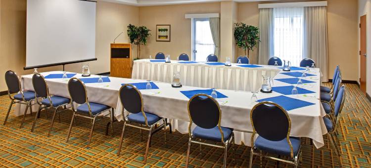 宾顿多伦多万枫酒店(Fairfield Inn & Suites Toronto Brampton)图片