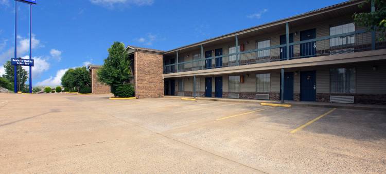 格兰德河6号汽车旅馆(Motel 6 Grand Rivers, KY)图片