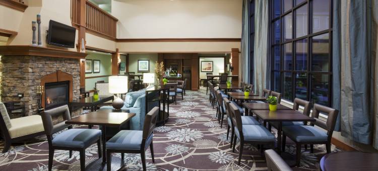 Staybridge Suites MPLS的枫树格罗夫/植树节湖 by IHG(Staybridge Suites Mpls-Maple Grove/Arbor Lakes)图片