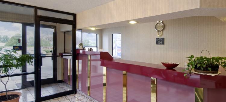 底特律利沃尼亚美洲最佳价值酒店(Americas Best Value Inn-Livonia/Detroit)图片