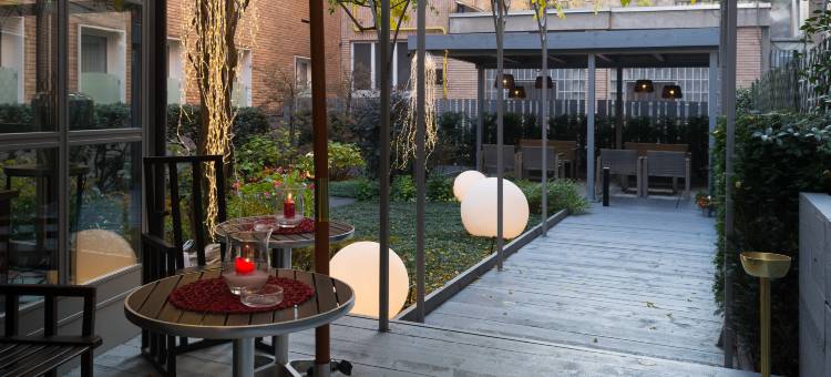 伦巴蒂雅酒店(Hotel Lombardia)图片