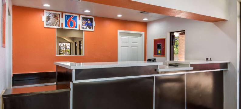 德克萨斯州自由港莫特尔6号汽车旅馆(Motel 6 Freeport, TX)图片