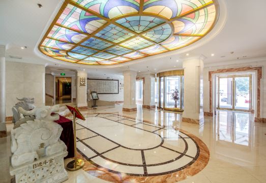 Huajiang Hotel Hotel Overview