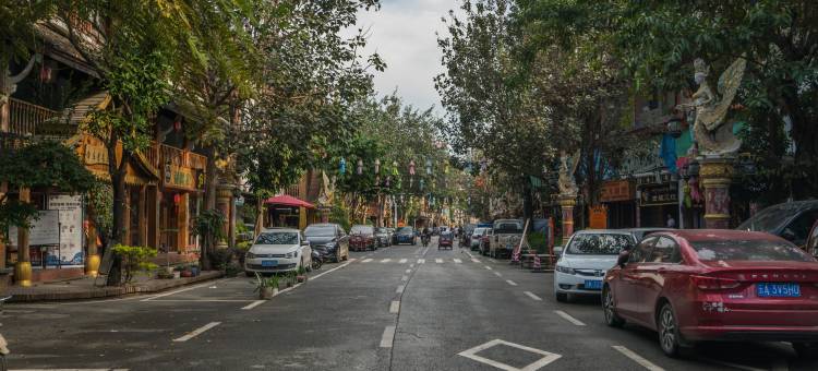 维也纳酒店(西双版纳景洪告庄星光夜市店)图片