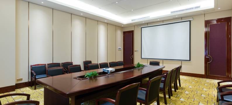 彭泽龙腾国际假日酒店(联盛快乐城县政府店)图片