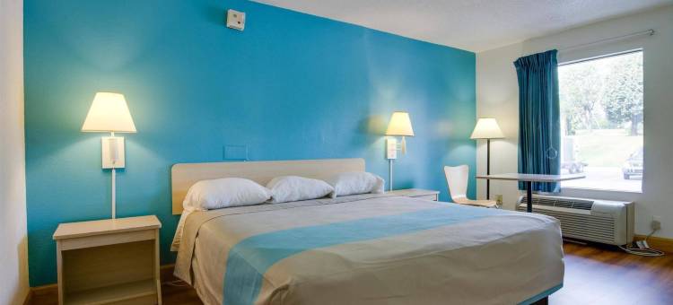 亚特兰大钱布利塔克6号汽车旅馆(Motel 6 Atlanta, GA)图片