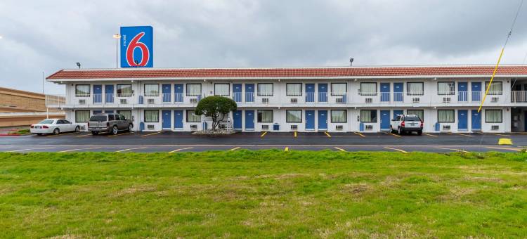 德克萨斯北里奇兰希尔斯 6 号汽车旅馆(Motel 6 North Richland Hills, TX)图片