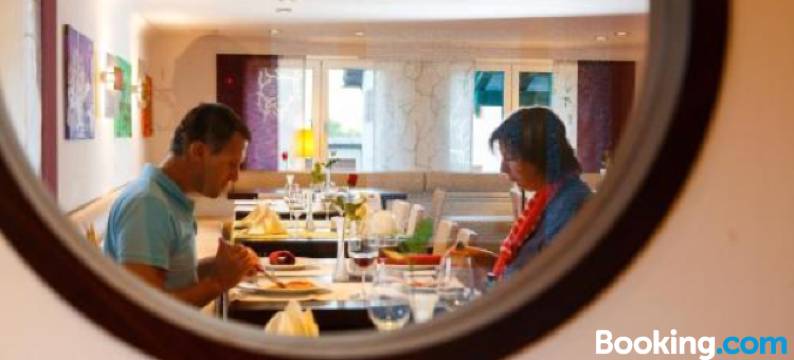 贝尔维尤餐厅及酒店(Hotel-Restaurant Bellevue)图片