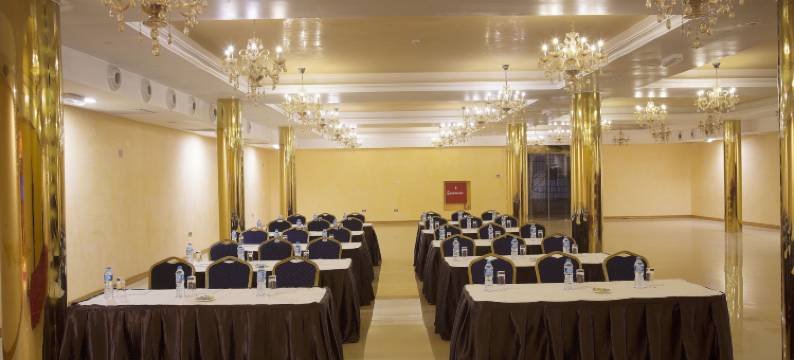 艾威斯波恩酒店(Bon Hotel Elvis)图片