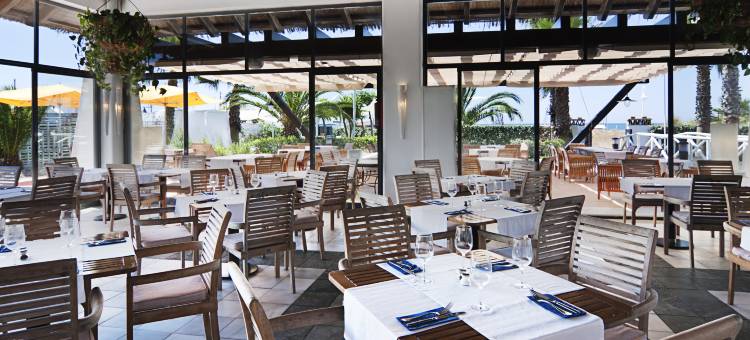 伊斯兰蒂亚海滩高尔夫度假村希尔顿逸林酒店(DoubleTree by Hilton Islantilla Beach Golf Resort)图片