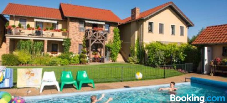 维拉马勒公寓式酒店(Villa Mare Apartamenty)图片