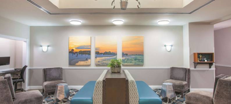 沃尔顿堡滩拉昆塔温德姆套房酒店(La Quinta Inn & Suites by Wyndham Fort Walton Beach)图片