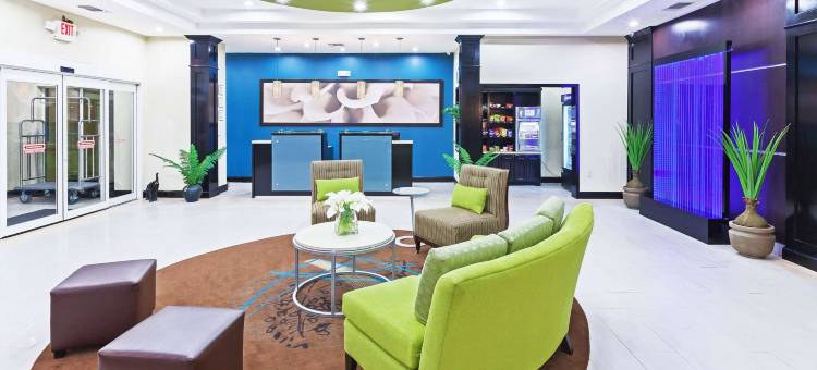 马歇尔拉昆塔温德姆套房酒店(La Quinta Inn & Suites by Wyndham Marshall)图片