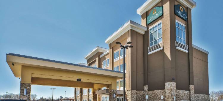 尼亚加拉瀑布拉昆塔温德姆套房酒店(La Quinta Inn & Suites by Wyndham Niagara Falls)图片
