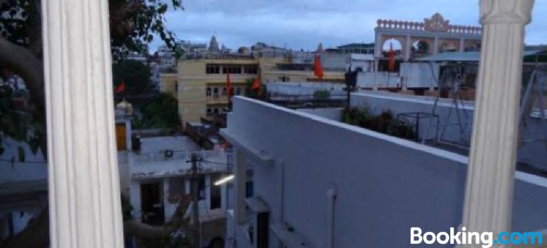 皇家湖景别墅旅馆(The Royal Lake View Villa)图片