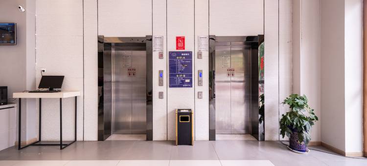 如家睿柏·云酒店(咸阳康乐路开皇广场店)图片