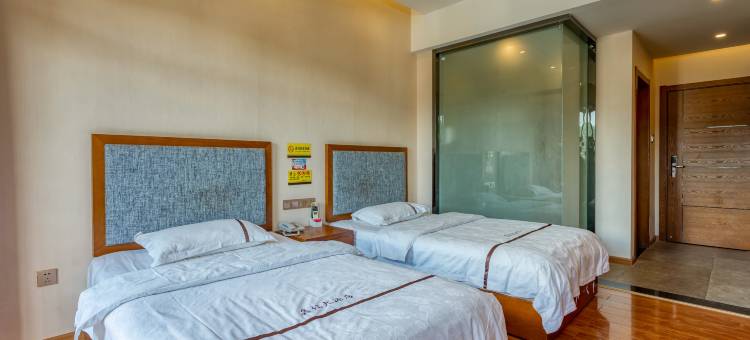 勐腊鑫钰大酒店图片