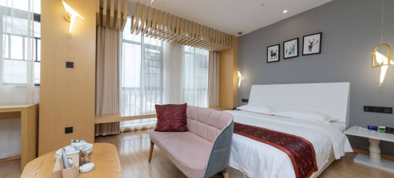 景尚大酒店(平江天岳汽车站店)图片