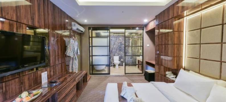 皇家瑞根特里斯千达纳酒店(Royal Regantris Cendana)图片