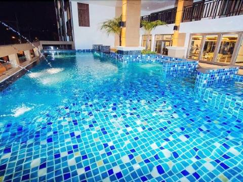 芭堤雅三月酒店