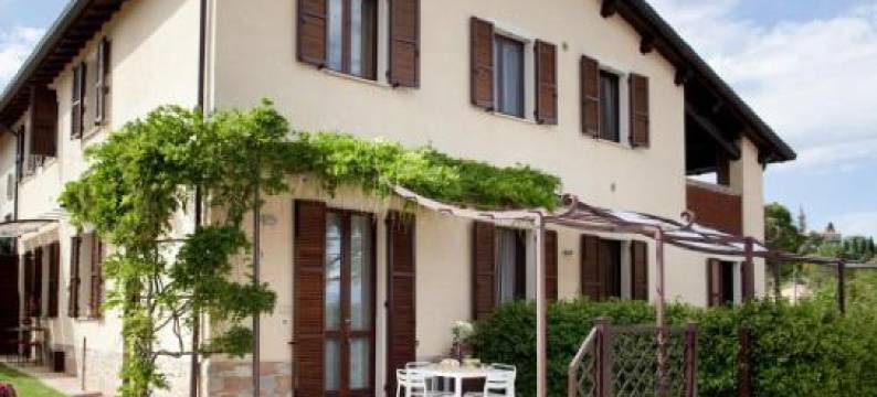 伊尔桥曼多罗农家乐(Agriturismo Il Vecchio Mandorlo)图片