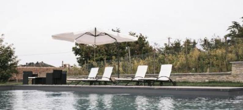 巴贝罗阿尔巴朗格度假屋(Country House Villa Barbero)图片