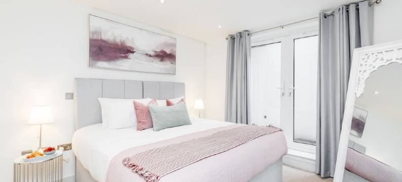 大温莎公寓免费停车酒店(Large Windsor Apartment Free Parking)图片