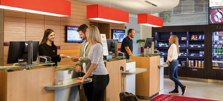 布拉格马拉斯特拉纳宜必思酒店(Ibis Praha Mala Strana)图片