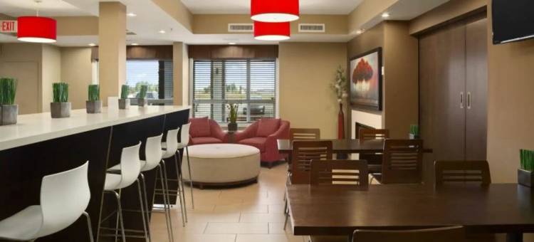 布莱克法尔德-雷德迪尔北麦客达套房酒店(Microtel Inn & Suites by Wyndham Blackfalds Red Deer North)图片