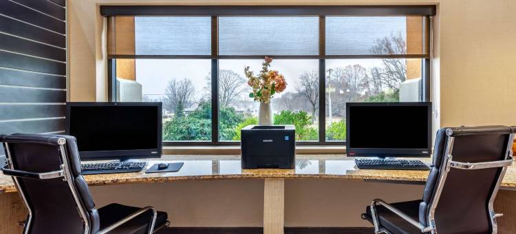 埃尔克哈特南舒适套房酒店(Comfort Suites South)图片