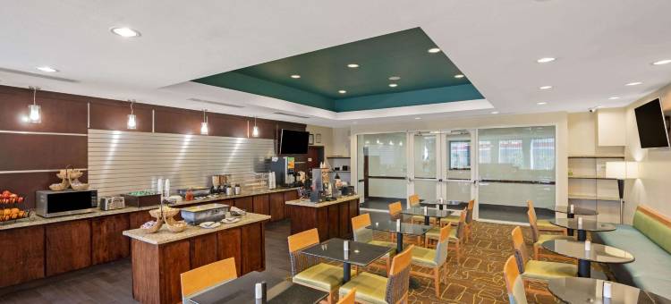 休斯顿威洛布鲁克拉昆塔温德姆套房酒店(La Quinta by Wyndham Houston Willowbrook Vintage Park)图片