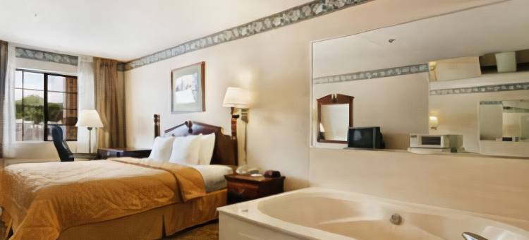 市中心附近大学凯艺酒店(Quality Inn University Near Downtown)图片