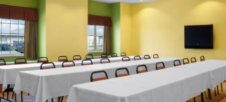 Microtel Inn & Suites by Wyndham Delphos图片