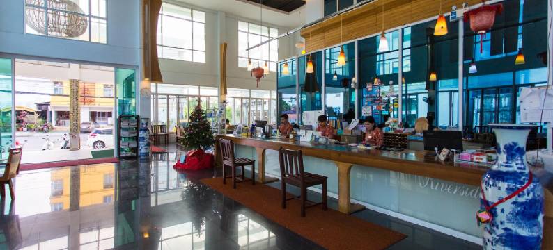 滨江大酒店(Riverside Hotel)图片