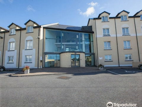 拉辛克海岸套房酒店