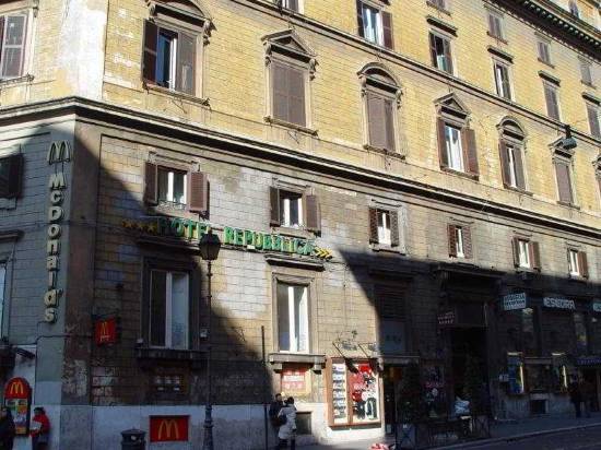 羅馬共和酒店