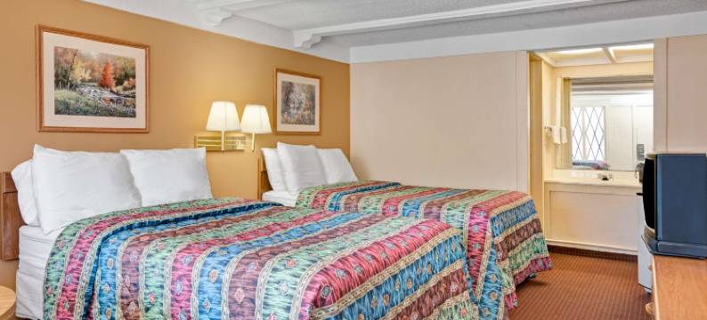 查尔斯顿骑士酒店(Knights Inn Charleston West Virginia)图片