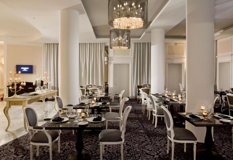 Hotel Colón Gran Meliá - the Leading Hotels of the World Hotel Overview