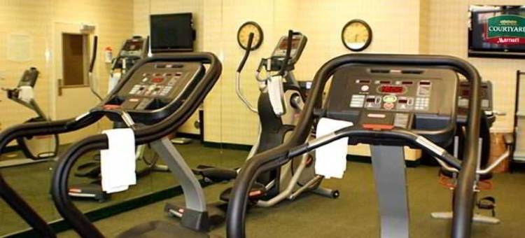 迈阿密海豚购物中心万怡酒店(Courtyard Miami at Dolphin Mall)图片