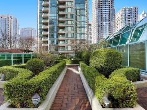 Vancouver Yaletown Hotels Reservations From Usd 73 Ctirp Rosedale On Robson Suite Hotel