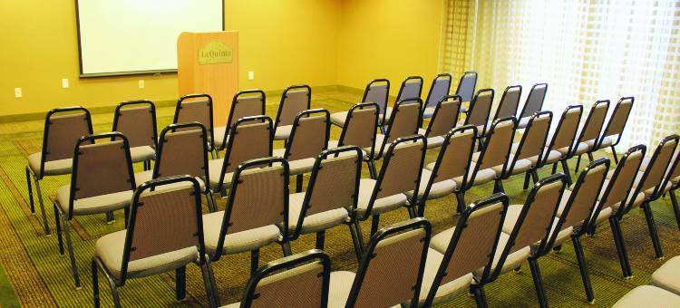 劳德代尔堡普兰特拉昆塔温德姆套房酒店(La Quinta Inn & Suites by Wyndham Ft. Lauderdale Plantation)图片