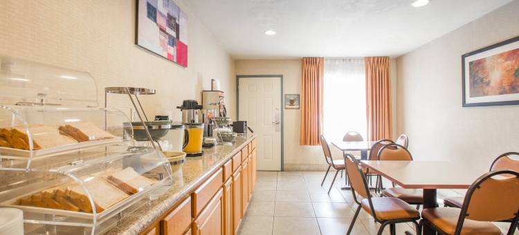 洛迪伊克诺旅馆套房酒店 - 酒乡区(Econo Lodge Inn & Suites Lodi - Wine Country Area)图片