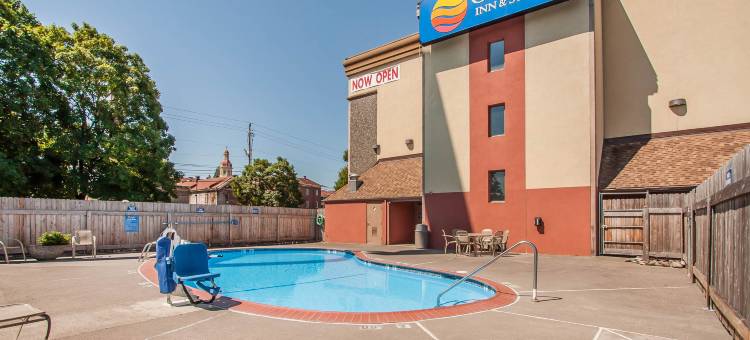 温馨酒店及套房温哥华市中心(Comfort Inn & Suites Vancouver Downtown City Center)图片