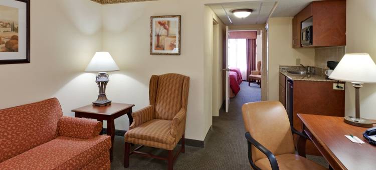 克林顿呗盟套房酒店(Baymont by Wyndham Clinton)图片