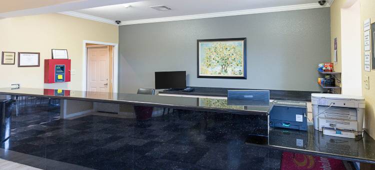 亚瑟港萨宾山口附近伊克诺小屋套房酒店(Econo Lodge Inn & Suites Port Arthur Near Sabine Pass)图片