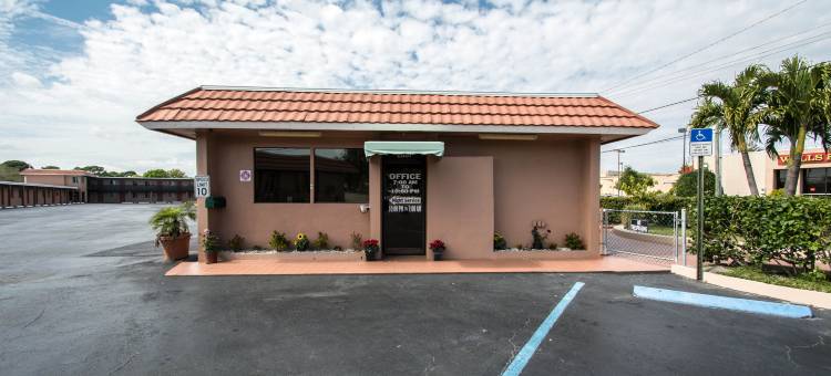 皮尔斯堡美国高速公路1号罗德威酒店(Rodeway Inn Fort Pierce US Highway 1)图片