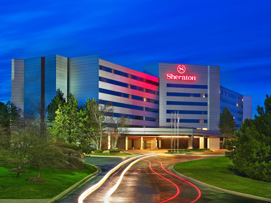 底特律诺维喜来登酒店